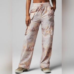 Fabletics Heights Cargo Pants. XS